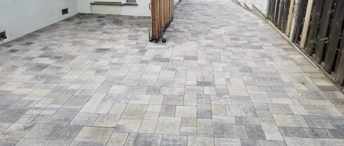 Finished paver driveway laid by T&N Remodeling in Los Angeles