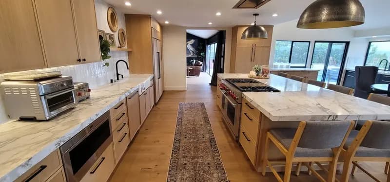 Kitchen Remodeling by T&N Remodeling